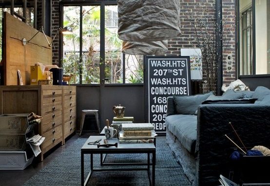 Look grezzo e scatti dautore per la casa contemporanea dallo stile ... Arredamento stile industriale roma