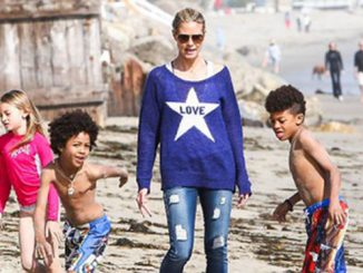 Heidi Klum al mare con i figli