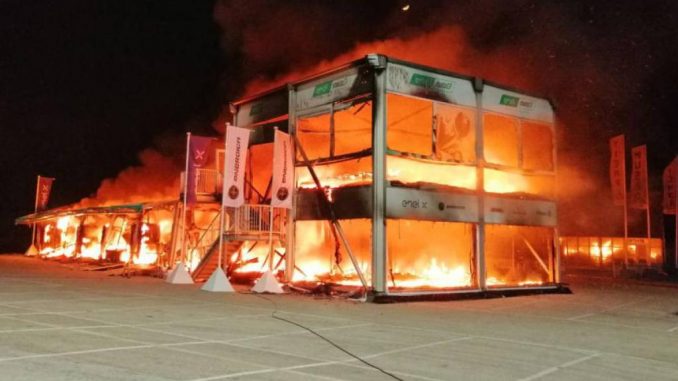 a0987eca-4638-11e9-821e-ebd94844fa4b_incendio-motoe-kiDB-U11202566602648igB-1024x576@LaStampa.it