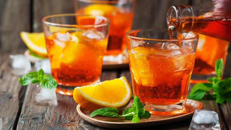 Quanti Spritz Con Una Bottiglia Di Aperol